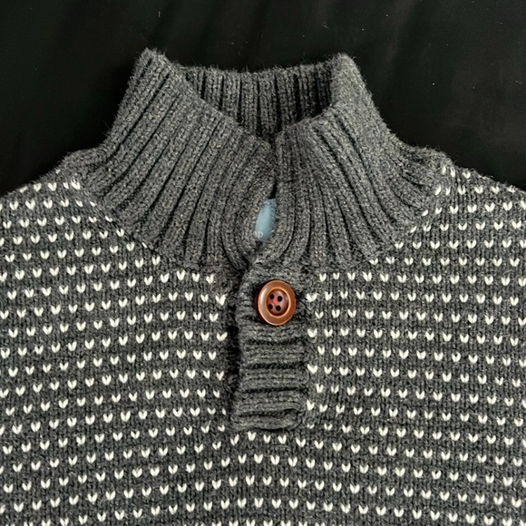 Gray Jacket and Gray Sweater Bundle - Picture 9 of 13